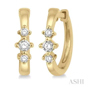 1/6 Ctw Three Stone Round Cut Diamond Huggie Earrings in 10K Yellow Gold