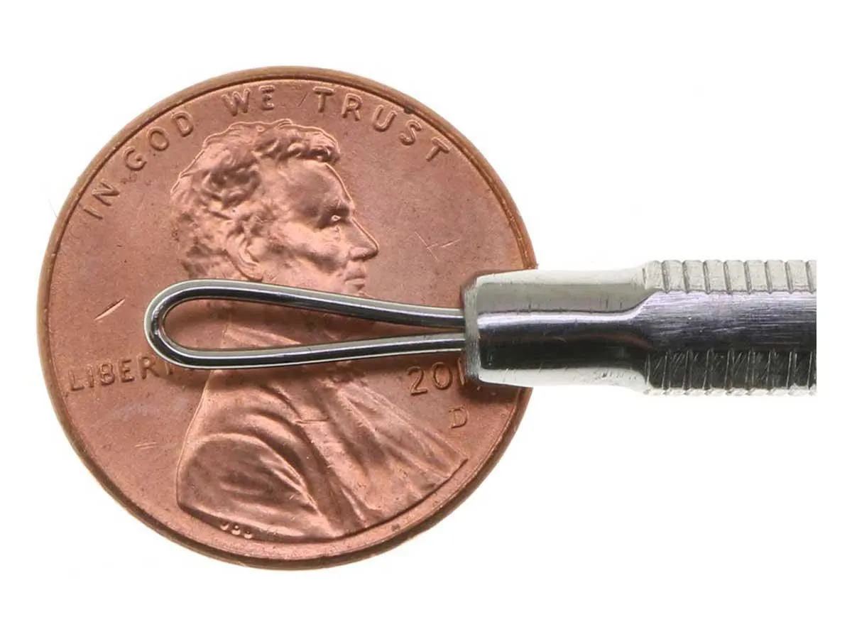 Elongated Loop Blackhead Remover - Double End